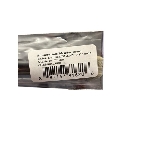 Estee Lauder Double Ended Dual Foundation Brush + sponge Sealed in Package - Picture 2 of 3